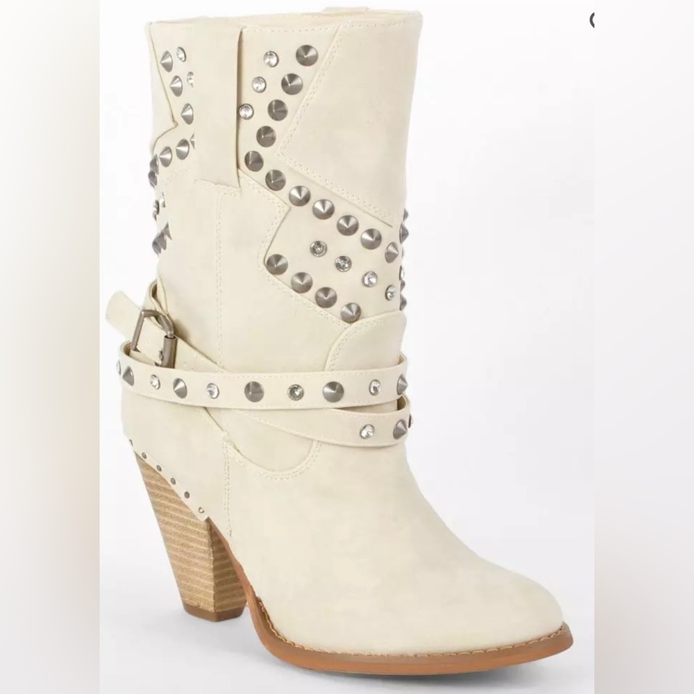 Not rated revolution studded boots size 8.5